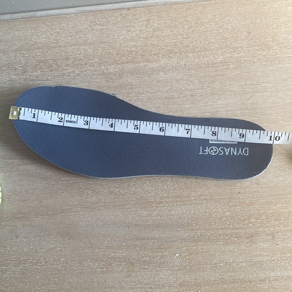 New ballots women’s sneakers. Size 6. - Picture 8 of 11